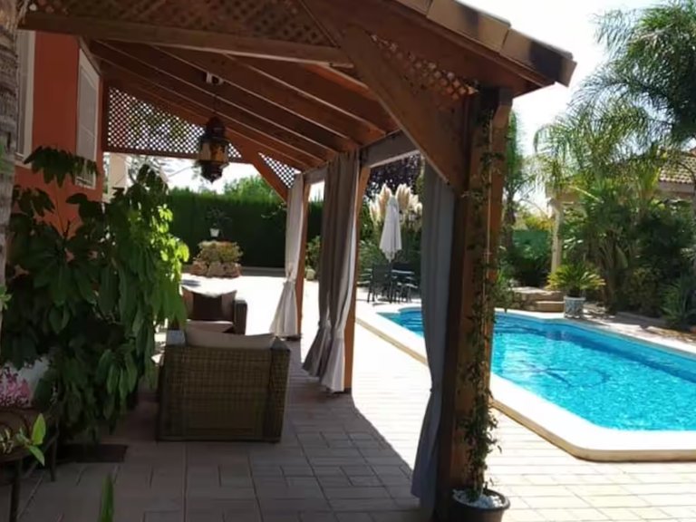 Villa for Sale in Mutxamel, Alicante 42
