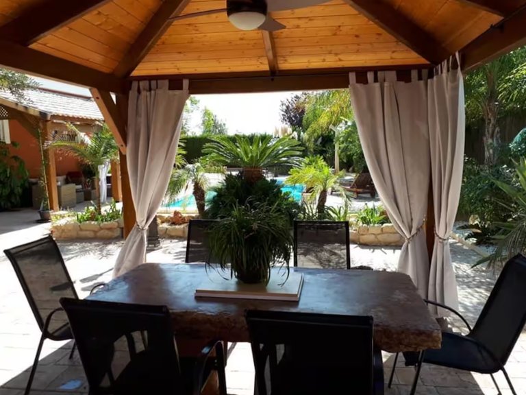 Villa for Sale in Mutxamel, Alicante 39