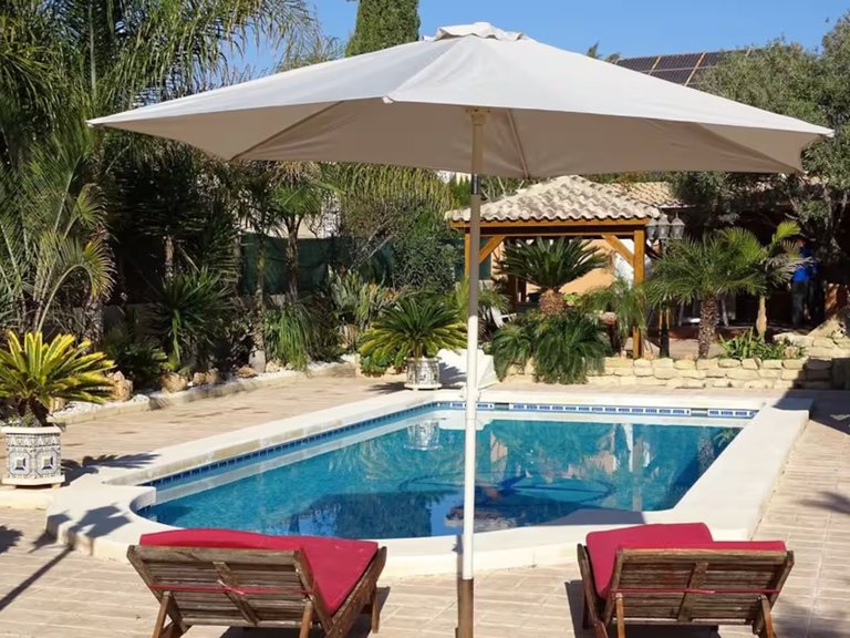 Villa for Sale in Mutxamel, Alicante 2