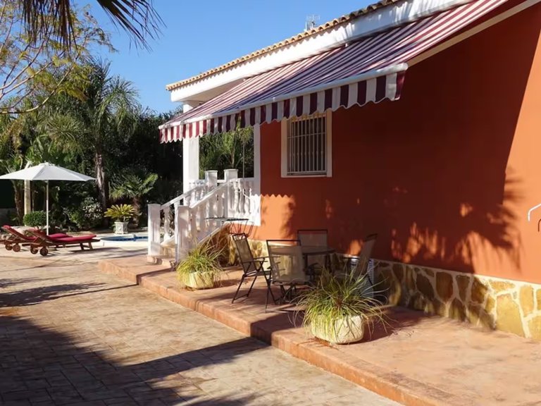 Villa for Sale in Mutxamel, Alicante 3