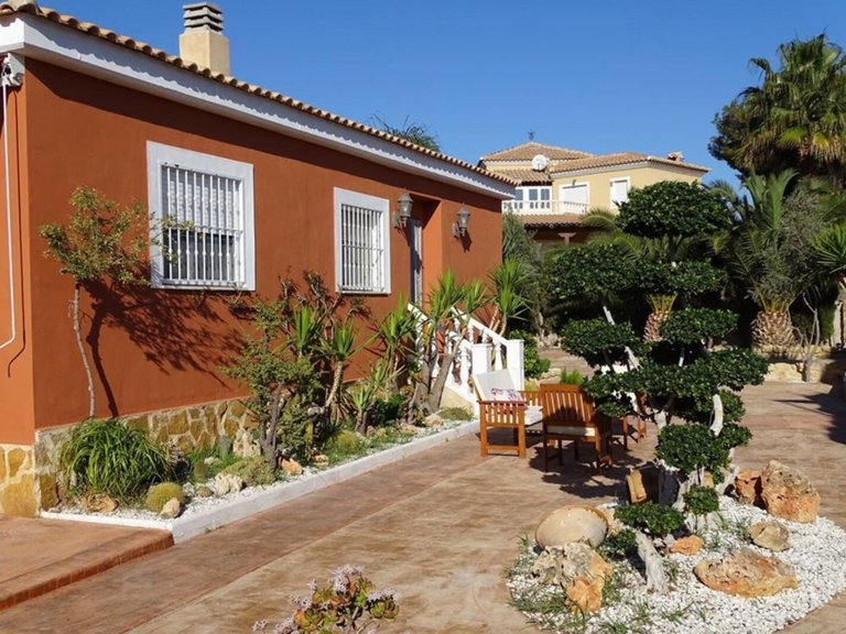Villa for Sale in Mutxamel, Alicante 9