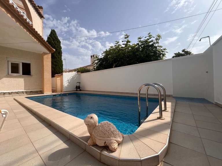 Villa for Sale in Orihuela, Alicante 3