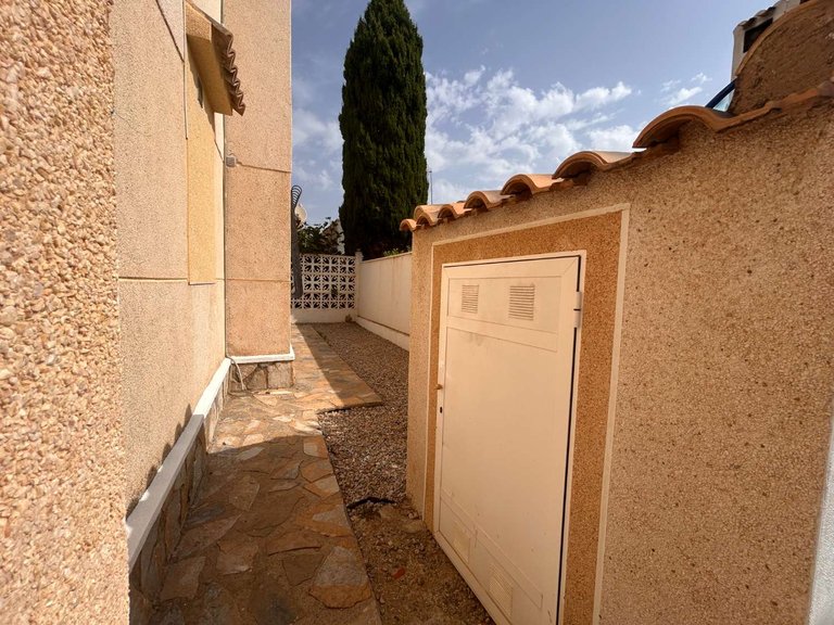 Villa for Sale in Orihuela, Alicante 41