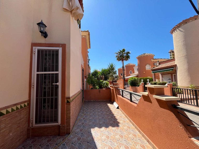 Villa for Sale in Orihuela, Alicante 31