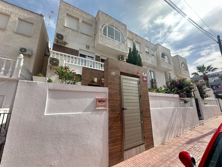 Town House for Sale in Torrevieja, Alicante 1