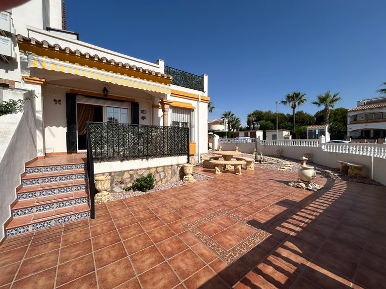 Town House for Sale in Orihuela, Alicante 1