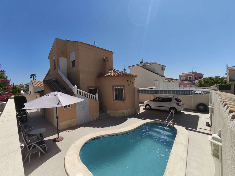 Villa for Sale in Orihuela, Alicante 11