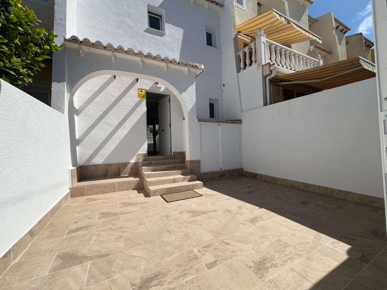 Town House for Sale in Torrevieja, Alicante 1