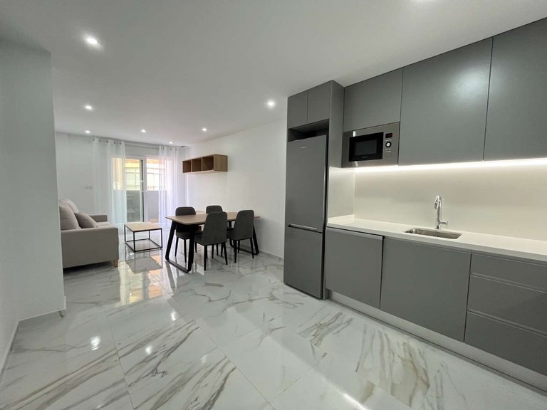 Apartment for Sale in Torrevieja, Alicante 1