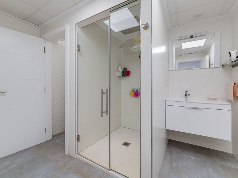 Villa for Sale in Torrevieja, Alicante 14