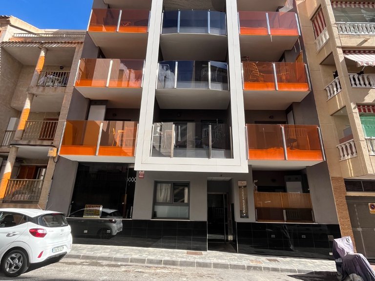 Apartment for Sale in Torrevieja, Alicante 39
