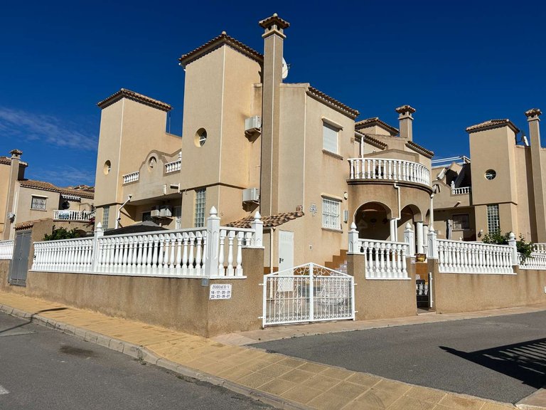 Town House for Sale in Orihuela, Alicante 1
