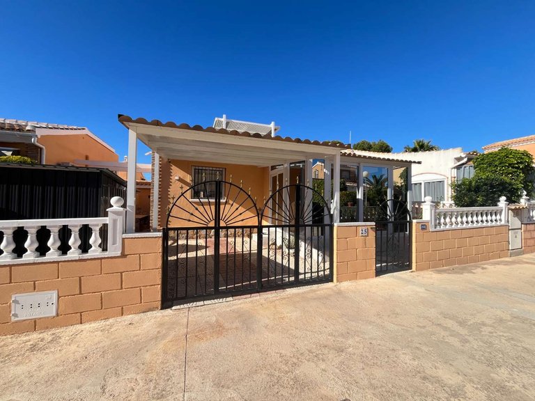 Town House for Sale in Orihuela, Alicante 2