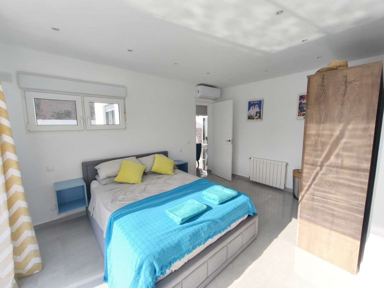 Villa for Sale in Torrevieja, Alicante 28