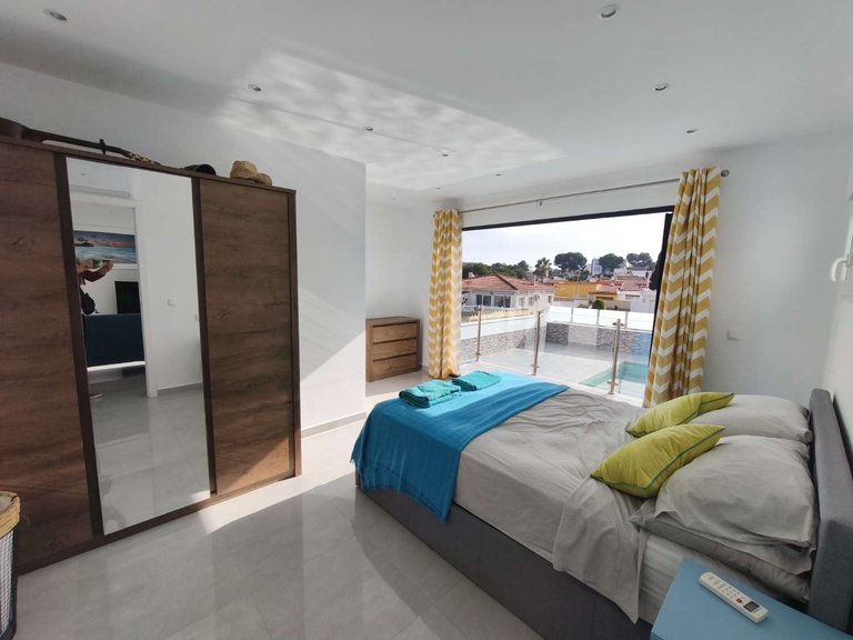 Villa for Sale in Torrevieja, Alicante 30