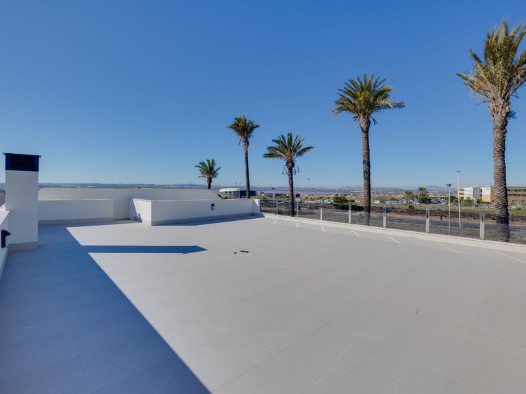 Villa for Sale in Torrevieja, Alicante 4