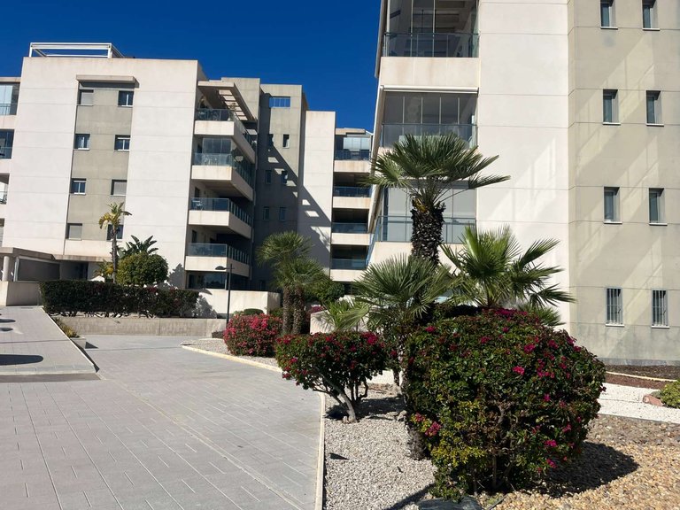 Apartment for Sale in Orihuela, Alicante 27