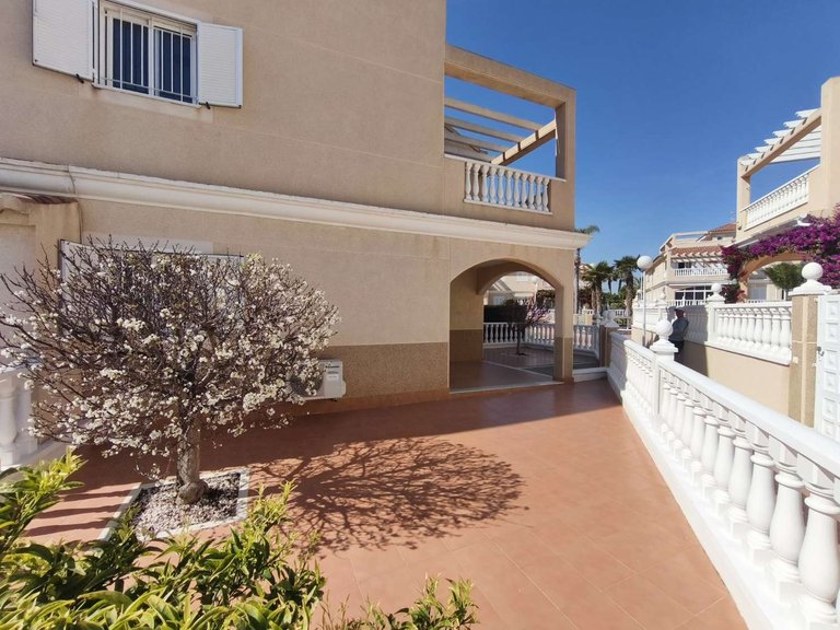 Town House for Sale in Orihuela, Alicante 1