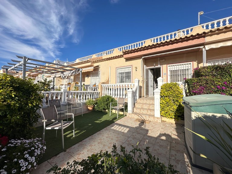 Villa for Sale in Orihuela, Alicante 1