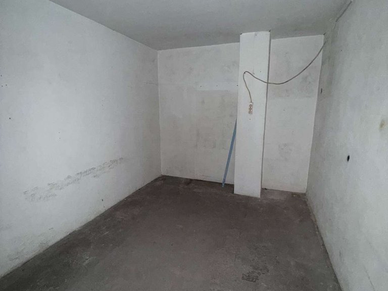 Garage for Sale in Torrevieja, Alicante 2