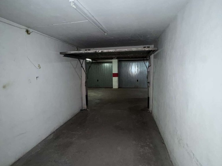 Garage for Sale in Torrevieja, Alicante 1