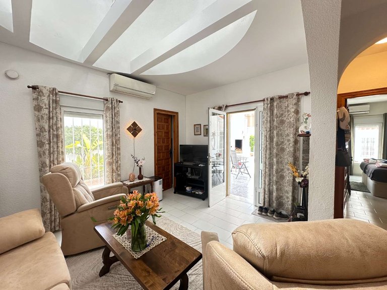 Villa for Sale in Orihuela, Alicante 11