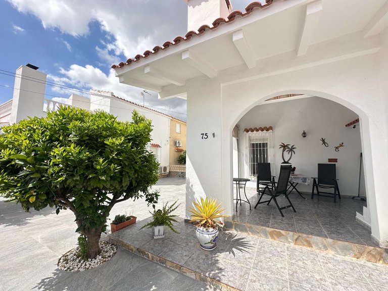 Villa for Sale in Orihuela, Alicante 5