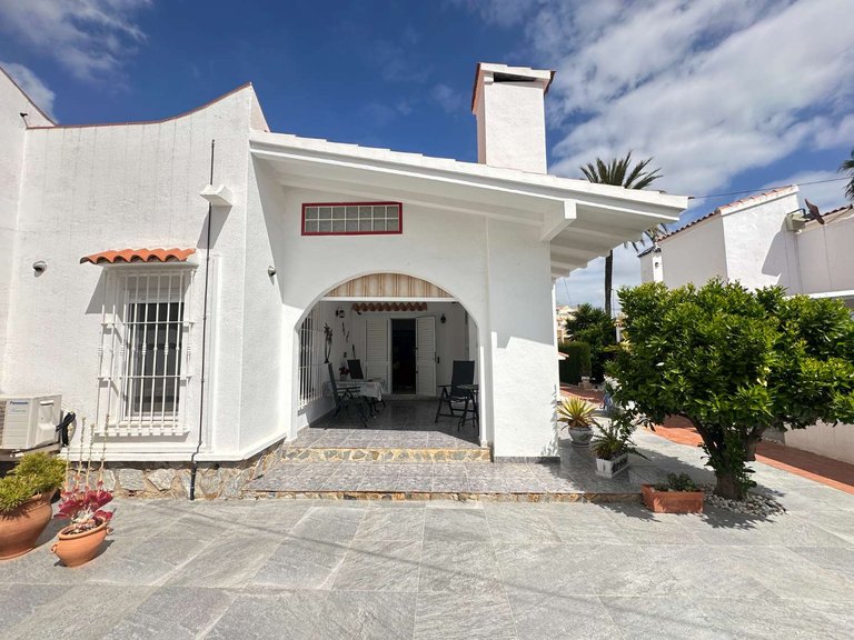 Villa for Sale in Orihuela, Alicante 3