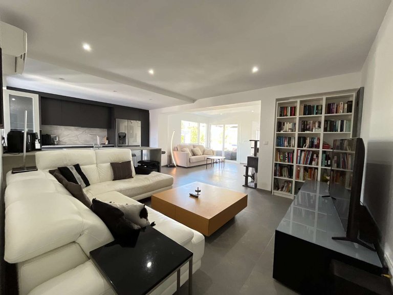 Villa for Sale in Torrevieja, Alicante 20