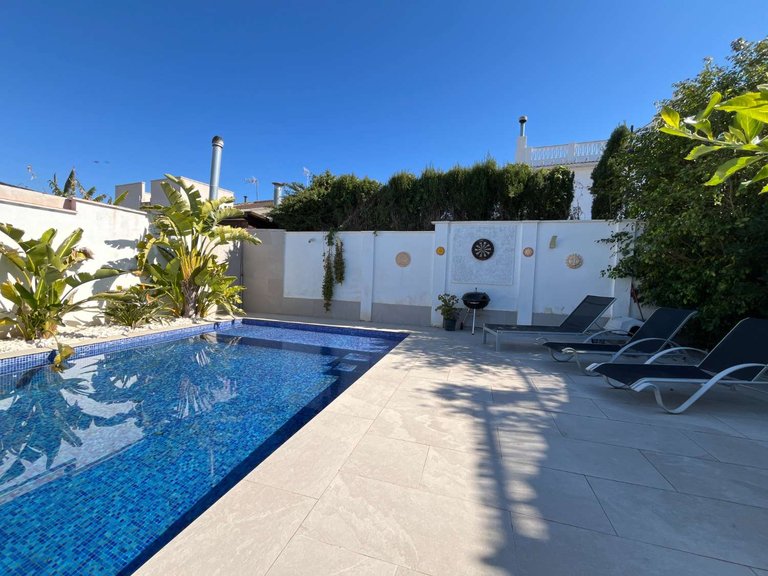 Villa for Sale in Torrevieja, Alicante 40