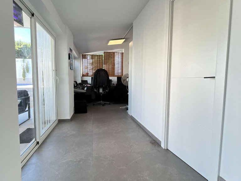 Villa for Sale in Torrevieja, Alicante 14