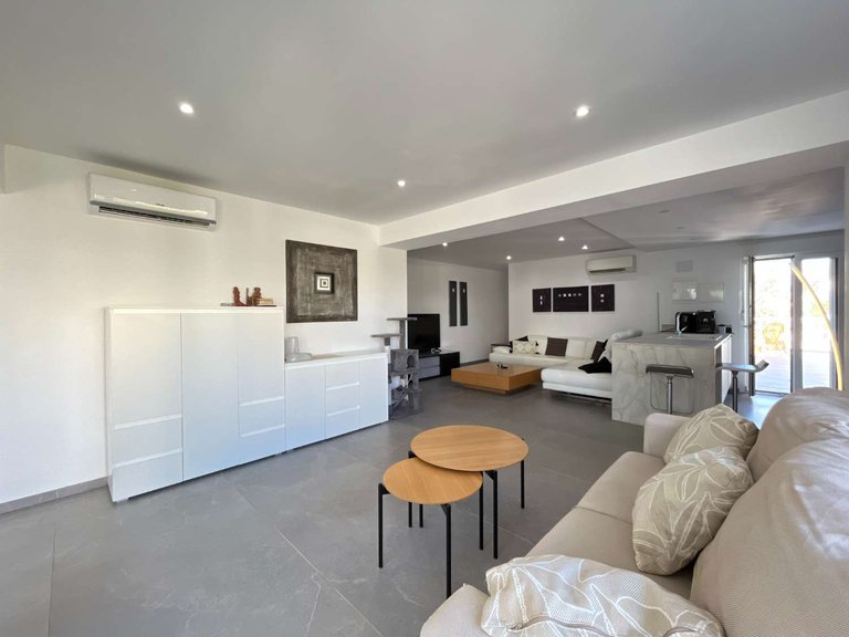 Villa for Sale in Torrevieja, Alicante 13
