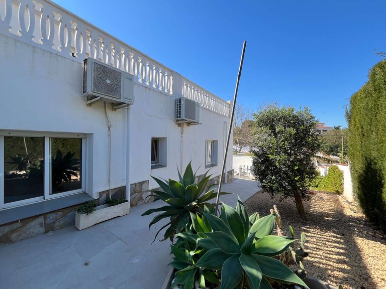 Villa for Sale in Torrevieja, Alicante 37