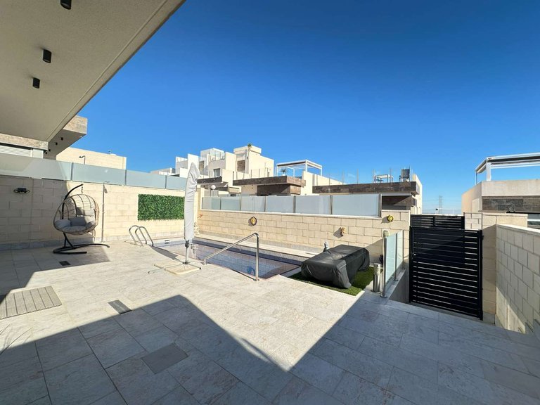 Villa for Sale in Orihuela, Alicante 26