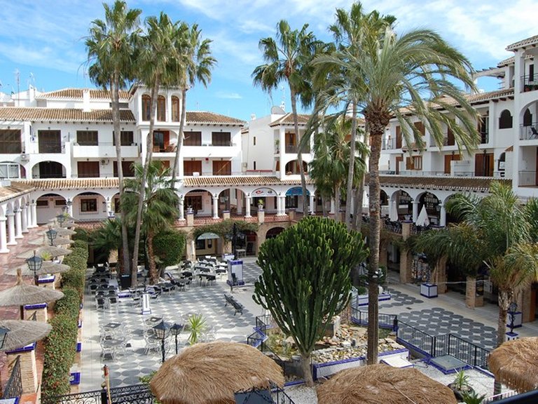 Villa for Sale in Orihuela, Alicante 30