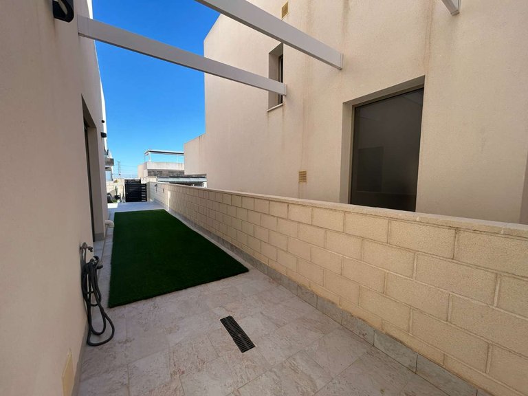 Villa for Sale in Orihuela, Alicante 28