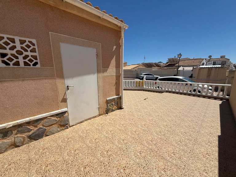 Villa for Sale in Orihuela, Alicante 38