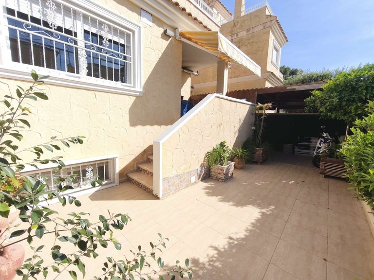 Town House for Sale in Torrevieja, Alicante 2
