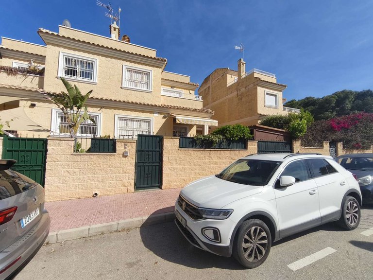 Town House for Sale in Torrevieja, Alicante 1
