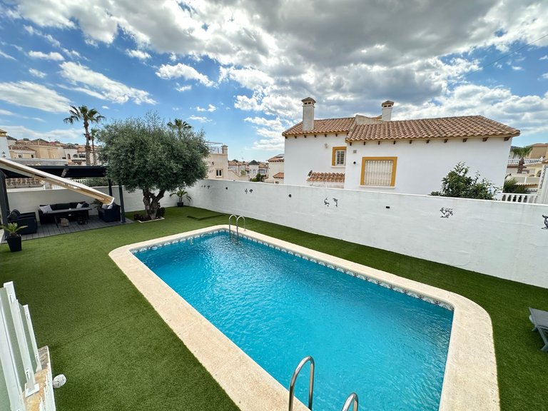 Villa for Sale in San Miguel De Salinas, Alicante 9