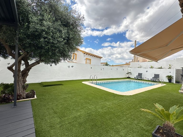 Villa for Sale in San Miguel De Salinas, Alicante 6