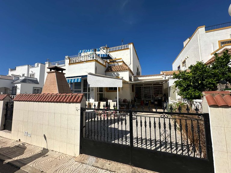 Villa for Sale in Orihuela, Alicante 2