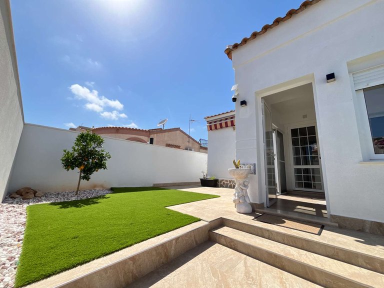 Villa for Sale in Orihuela, Alicante 4