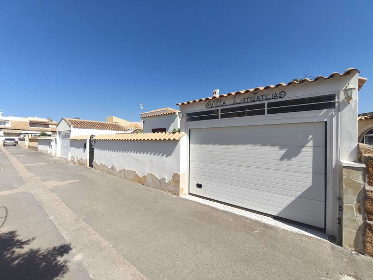 Villa for Sale in Orihuela, Alicante 3
