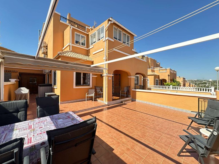 Town House for Sale in Orihuela, Alicante 1