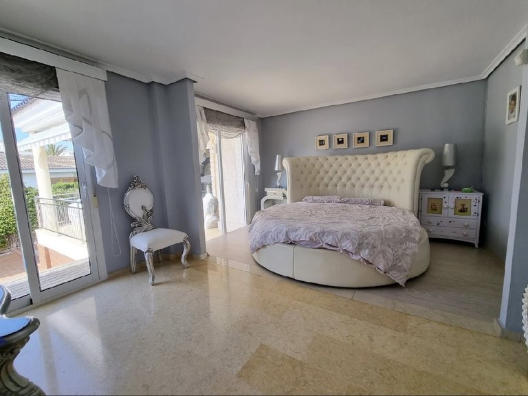 Villa for Sale in Torrevieja, Alicante 16