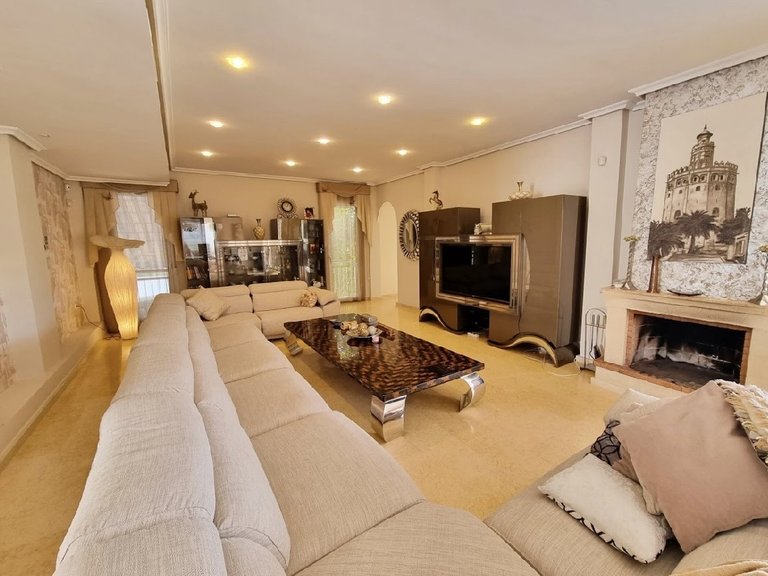 Villa for Sale in Torrevieja, Alicante 10