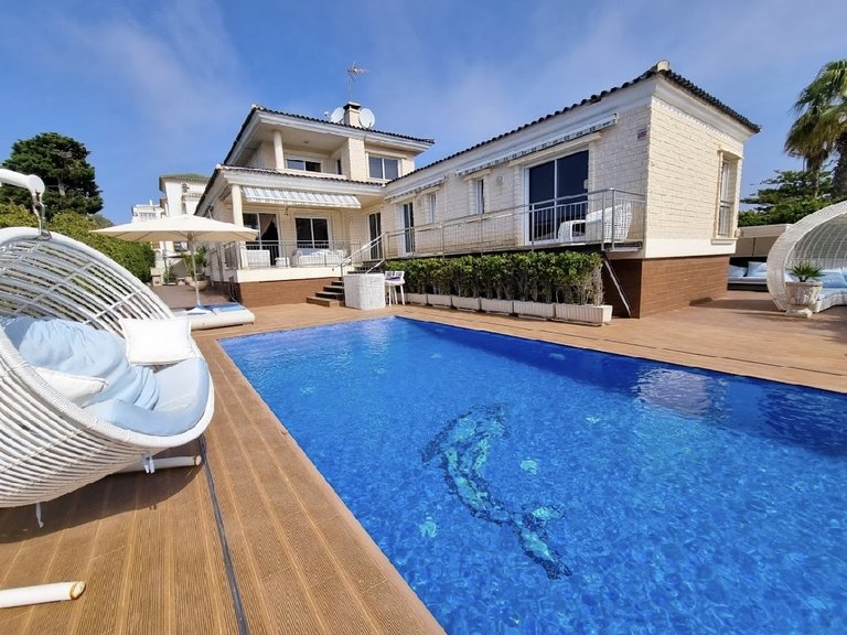 Villa for Sale in Torrevieja, Alicante 6