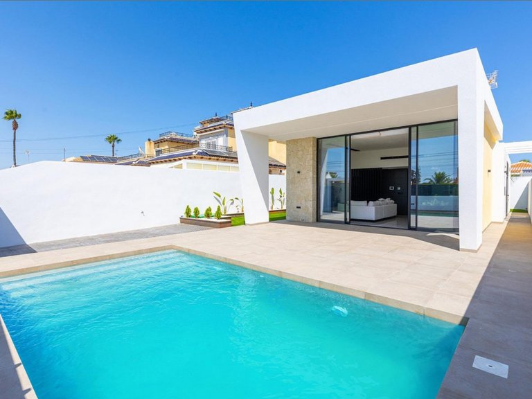 Villa for Sale in Orihuela, Alicante 19