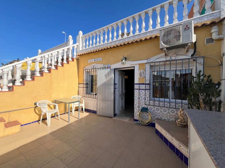 Villa for Sale in Torrevieja, Alicante 2